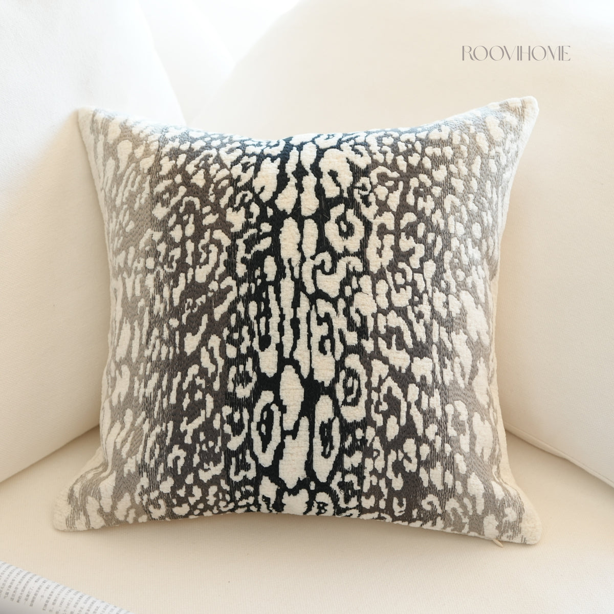 Creamy Bubble Textured Cushion