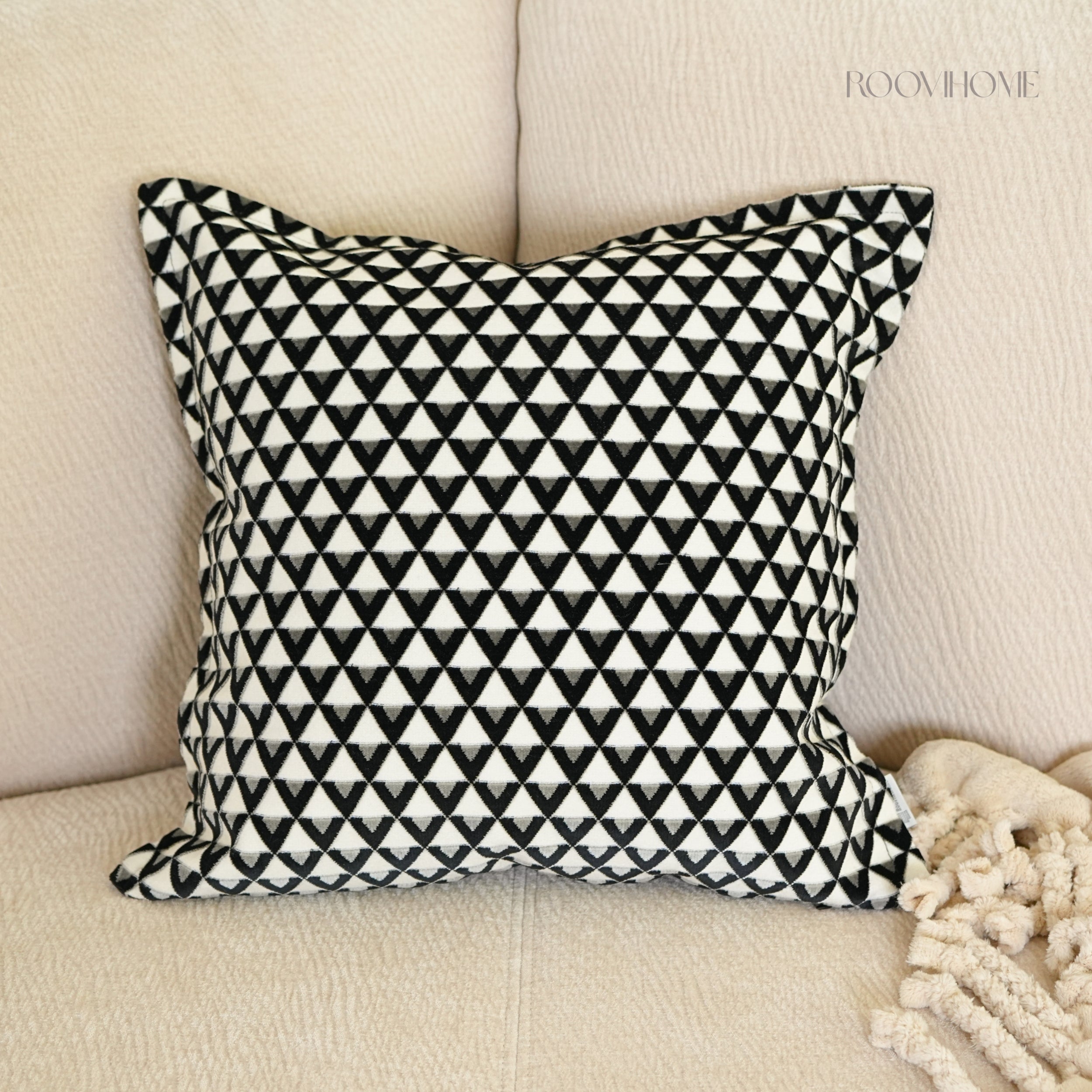 Geometry Rhythm Velvet Decorative Cushions