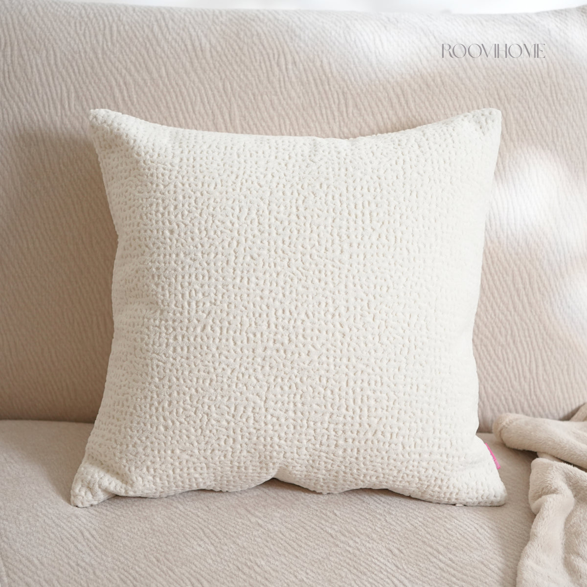 Creamy Bubble Textured Cushion