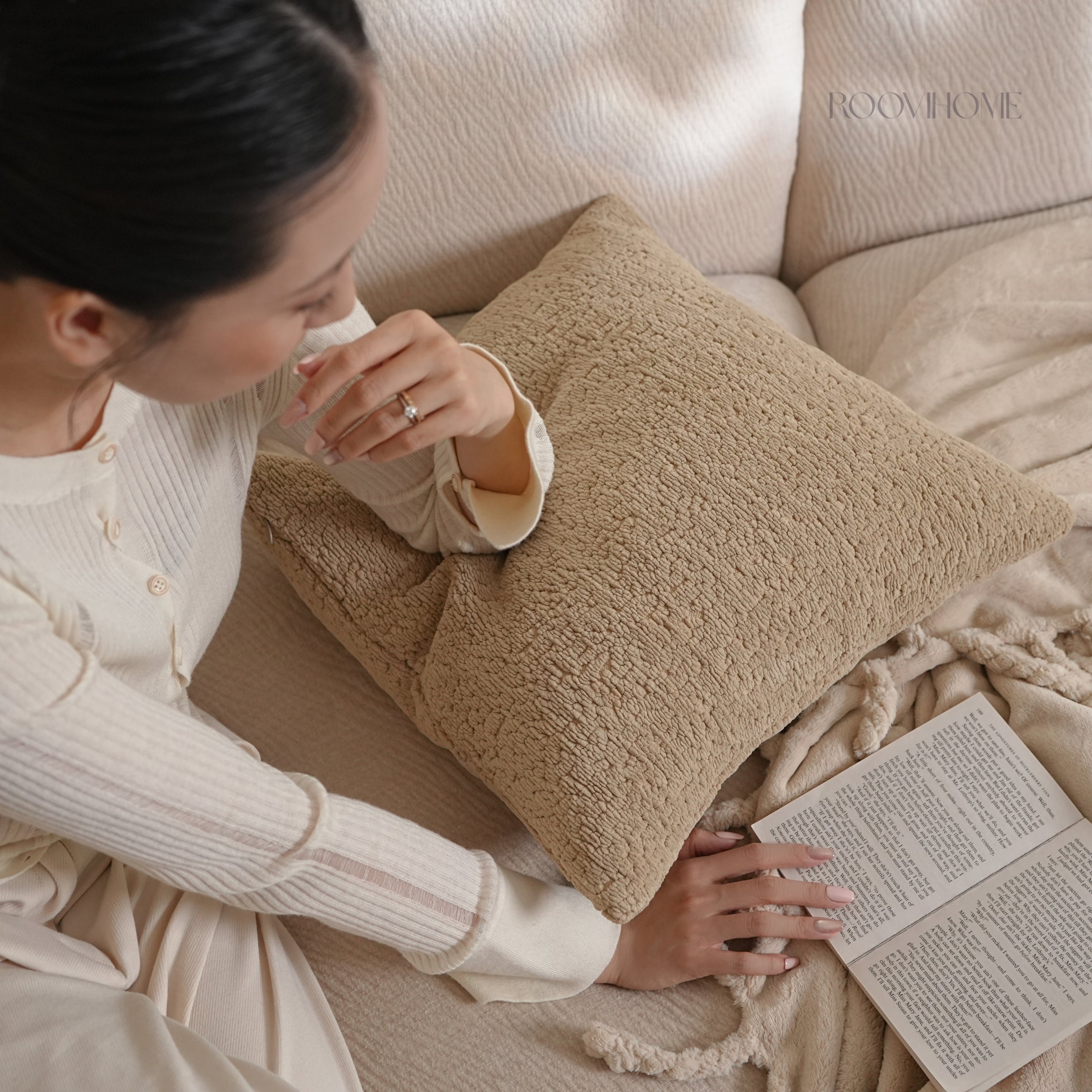 Creamy Cloud Bouclé Cushion