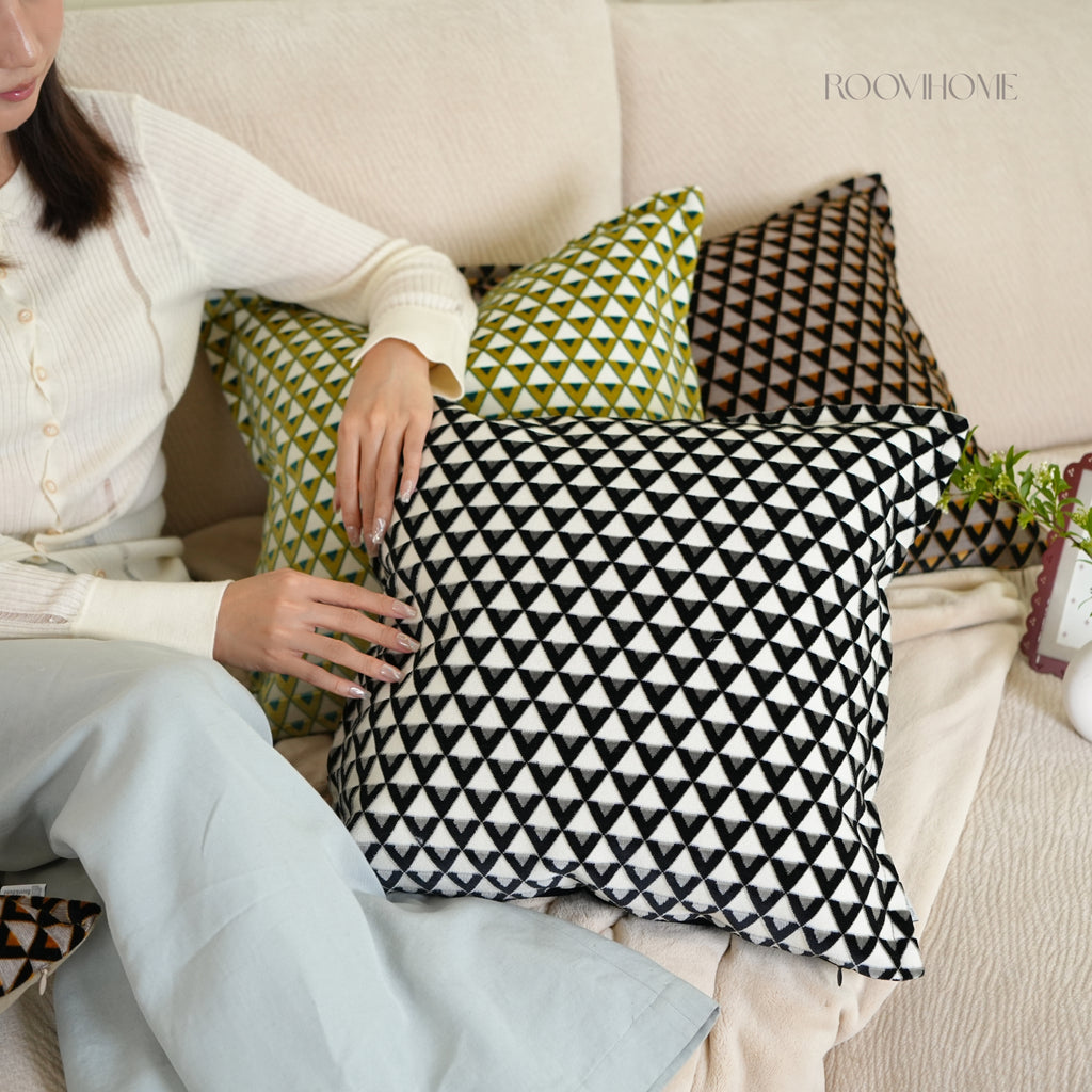 Geometry Rhythm Velvet Decorative Cushions