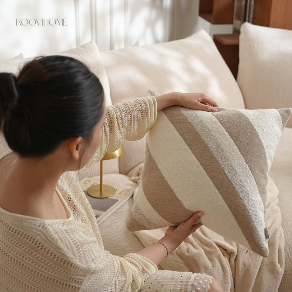 Textured Bouclé Chenille Cushion Cover / Throw Pillow, Modern Curved Stripe Minimalist Style, Soft Luxury Sofa Cushion for Living Room Home Décor, Ready to Ship | RooviHome Contour