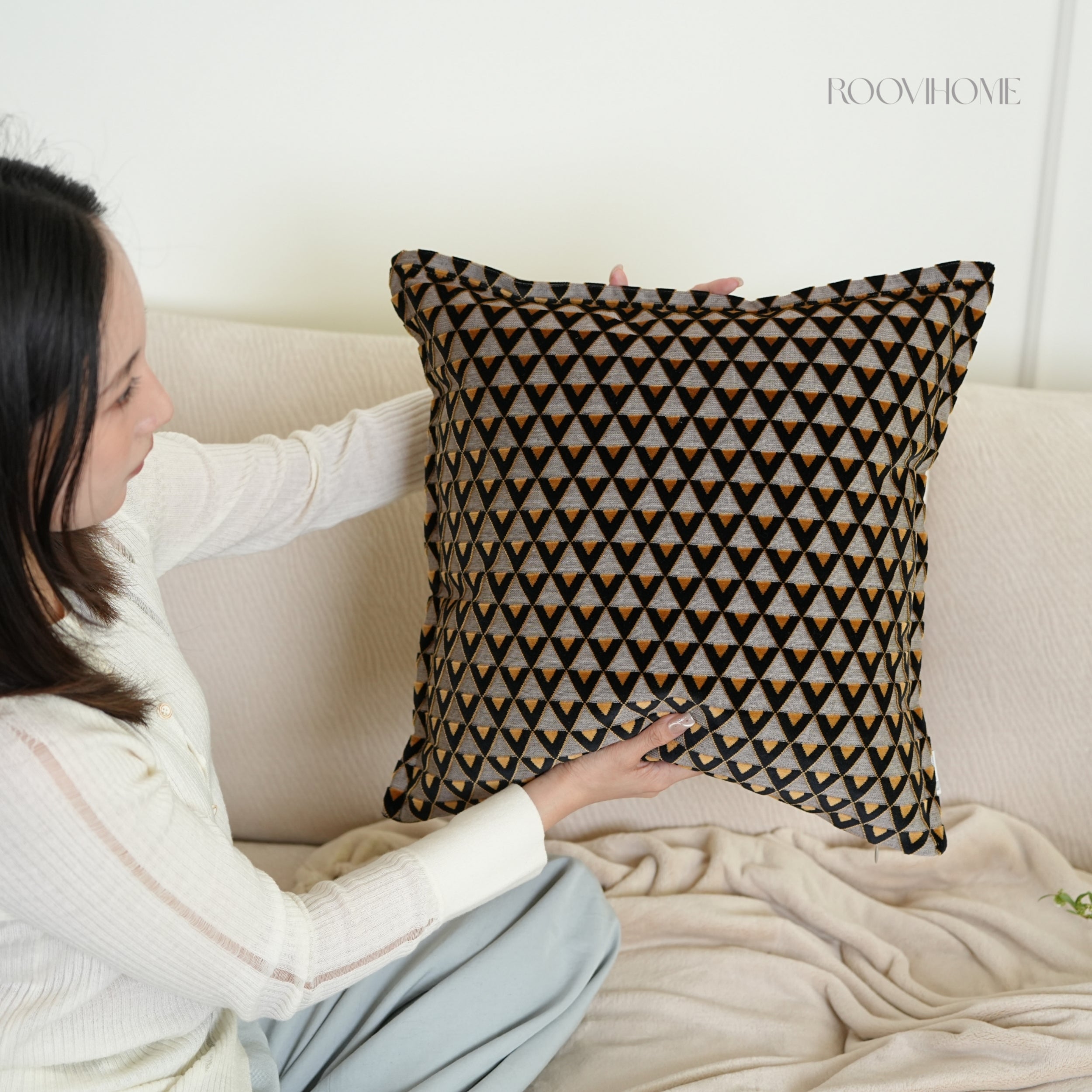 Geometry Rhythm Velvet Decorative Cushions