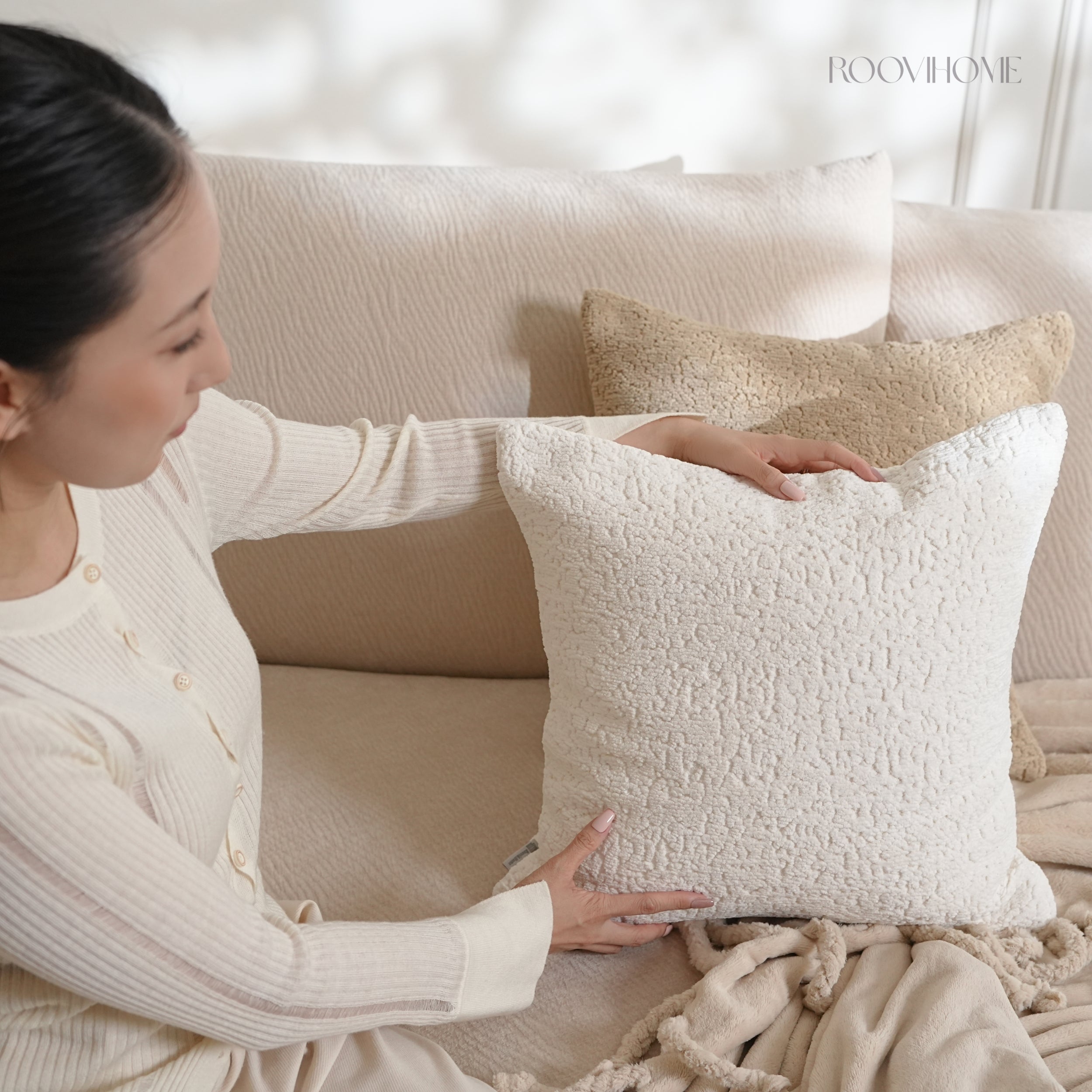 Creamy Cloud Bouclé Cushion