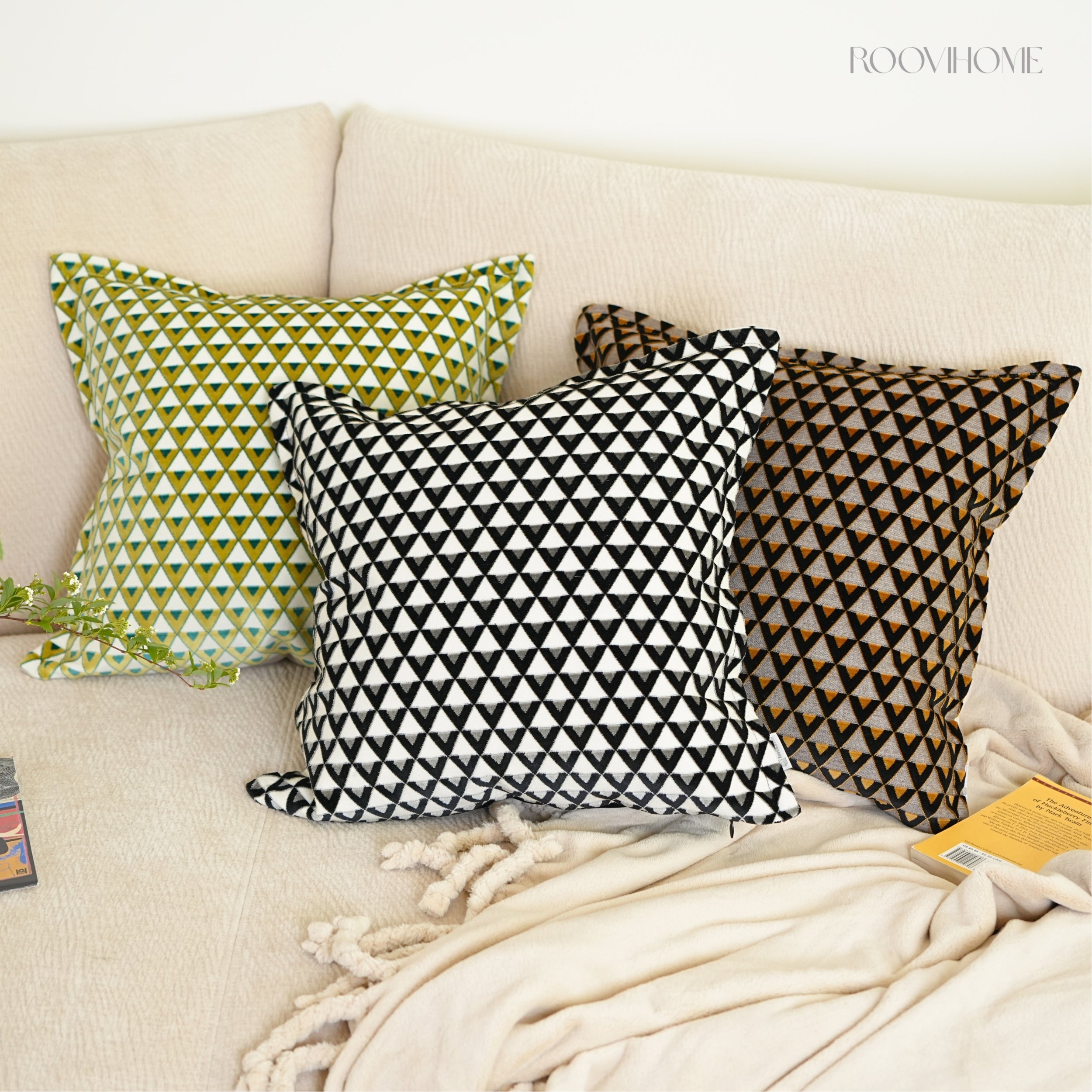 Geometry Rhythm Velvet Decorative Cushions
