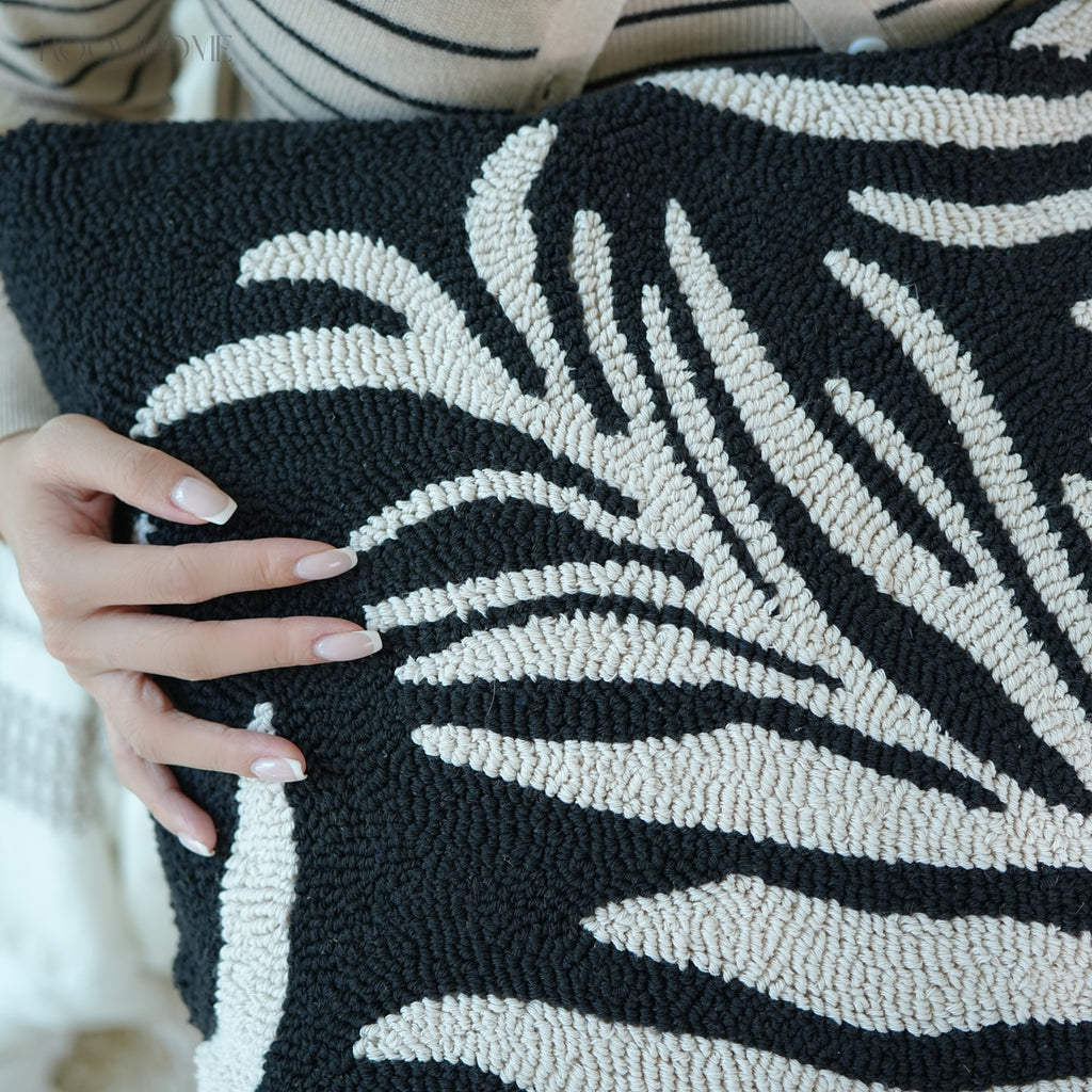 Leaf Shadows Tufted Cushions with Tassels
