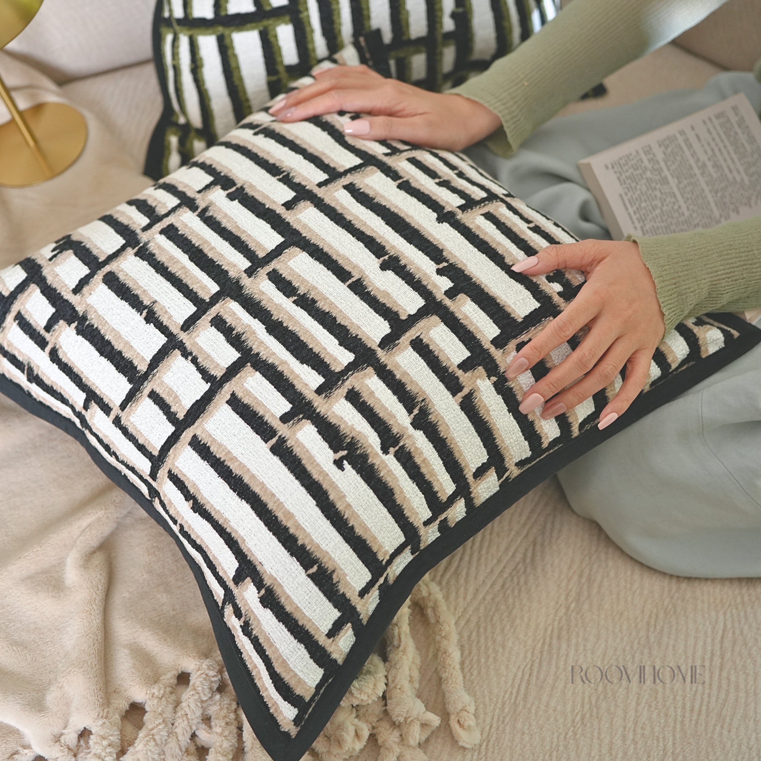 Mid-century Modern Geometric Stripes Decorative Cushions