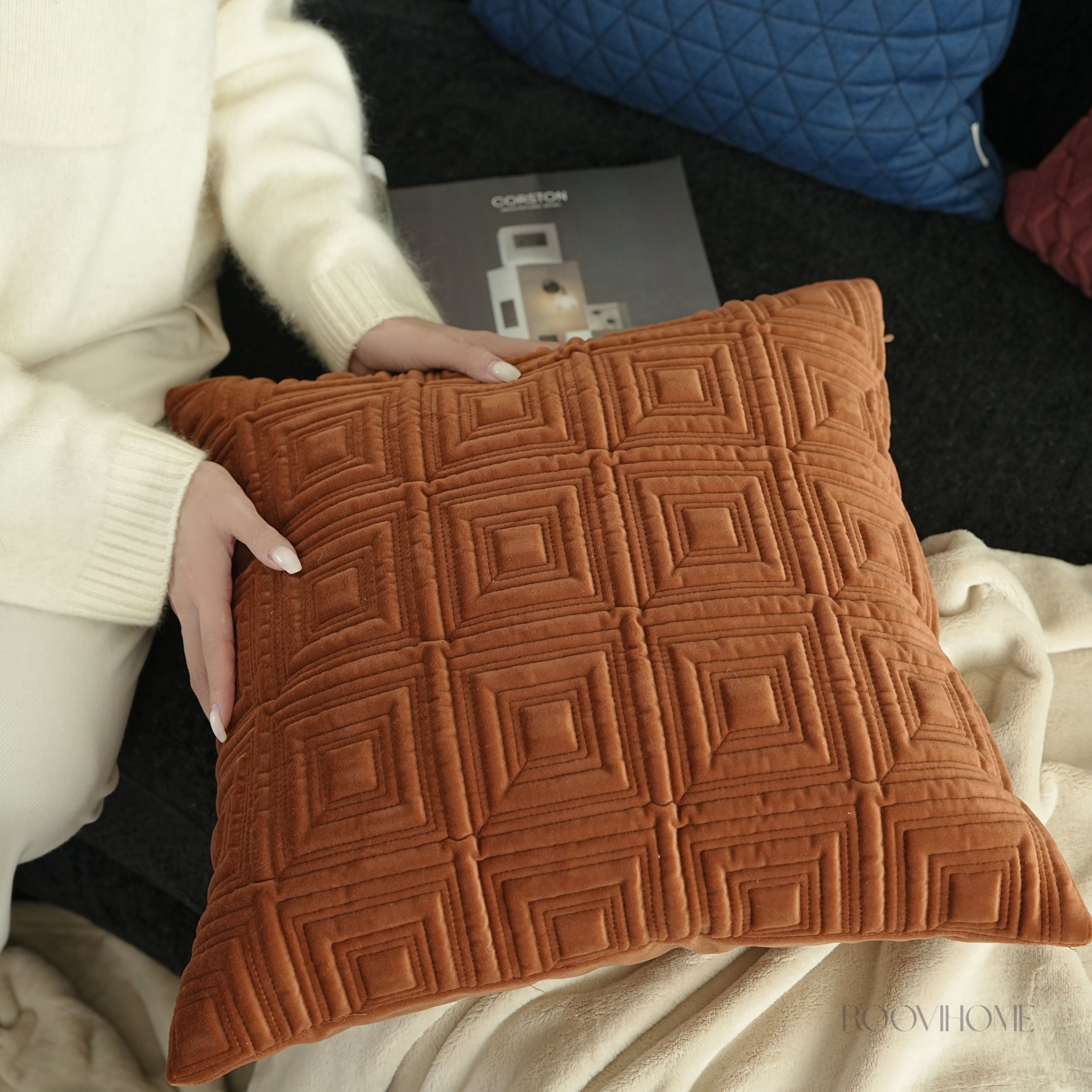 Structured Quilting Velvet Cushion Set